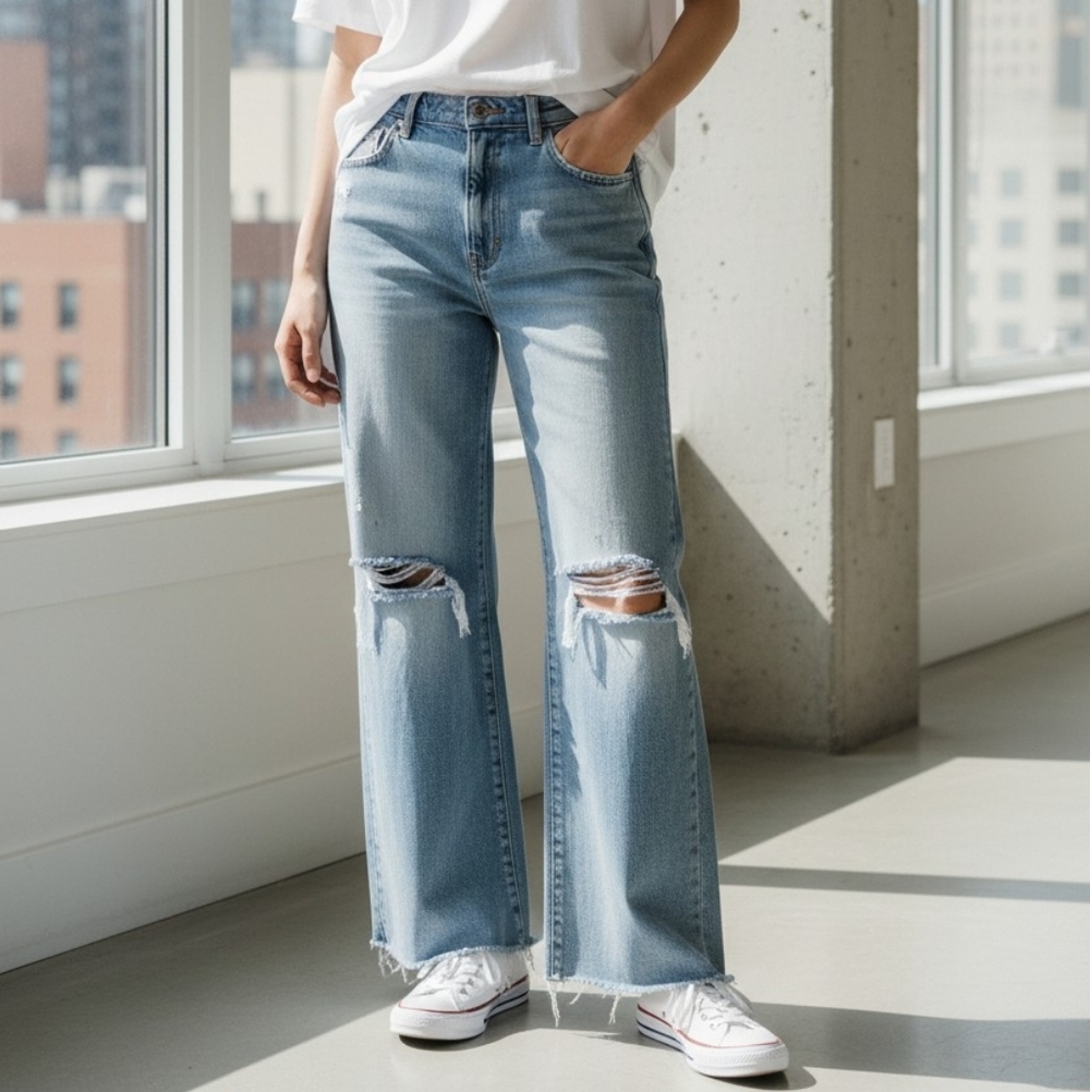 Hidden Light Blue Distressed Wide Leg Jeans (Never Worn)